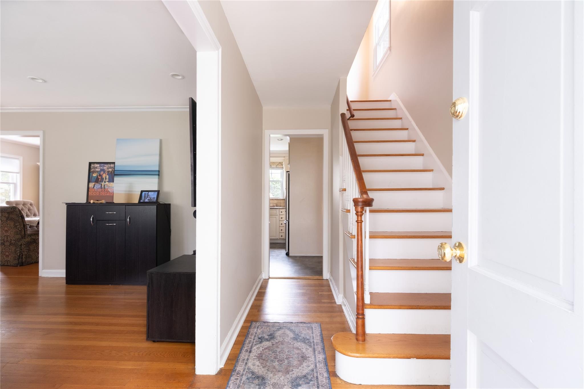 529 Fourth Avenue, Pelham, New York image 2