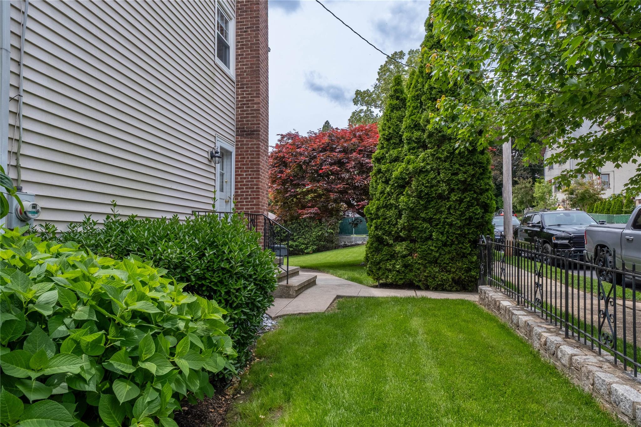 529 Fourth Avenue, Pelham, New York image 14
