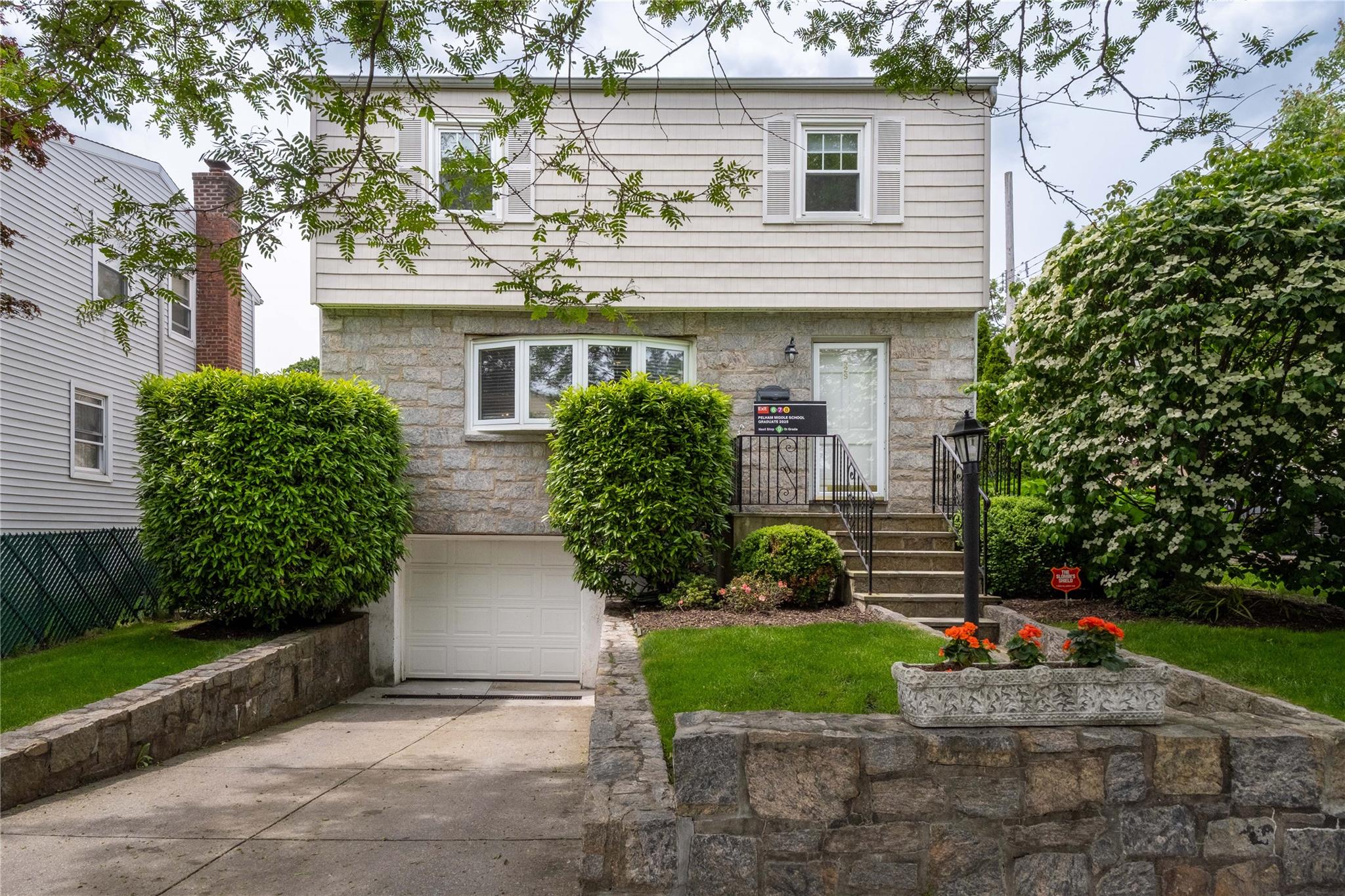529 Fourth Avenue, Pelham, New York image 1
