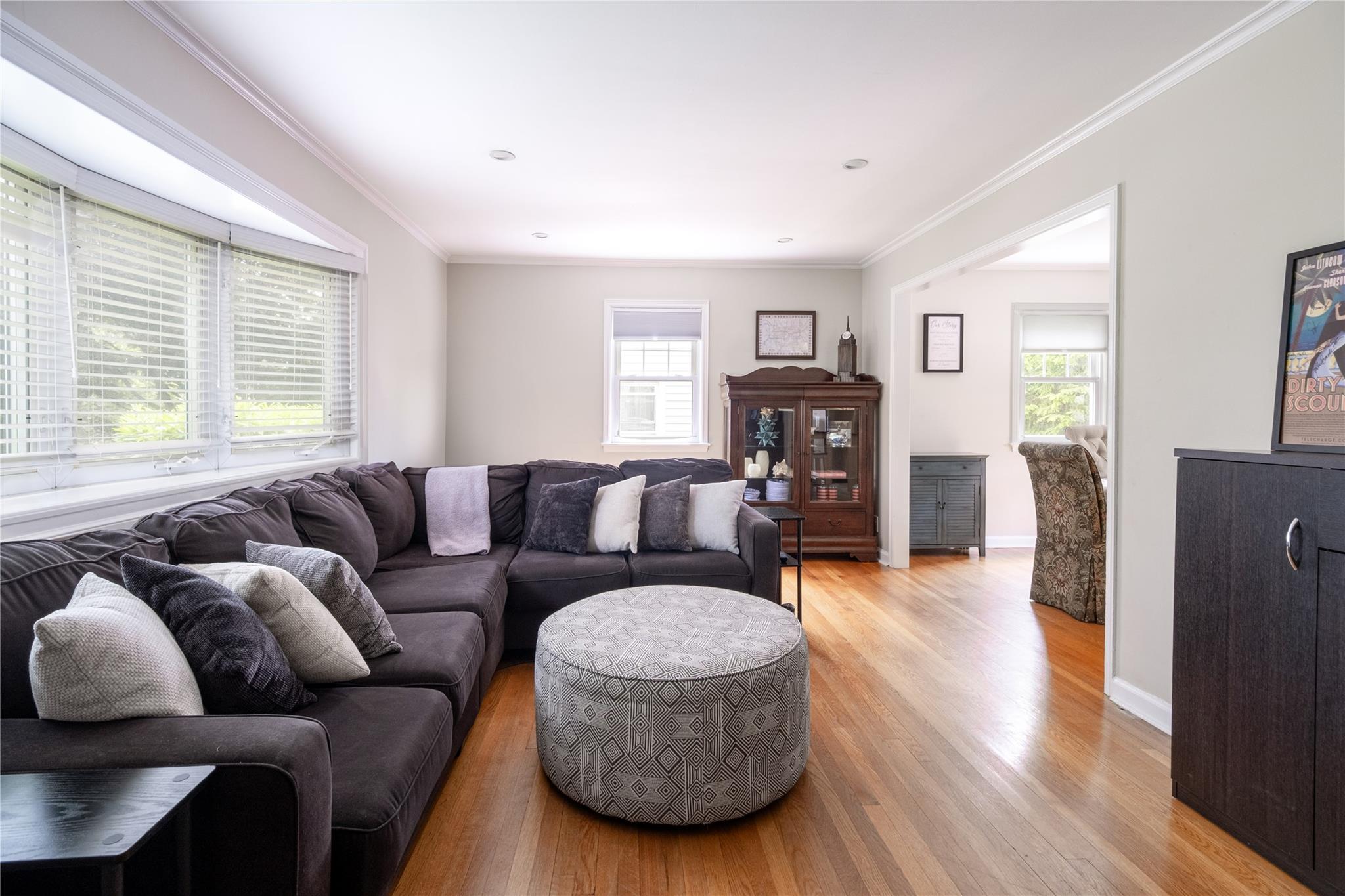 529 Fourth Avenue, Pelham, New York image 3