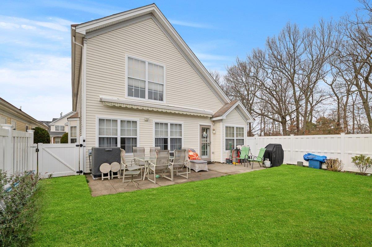 12 Jennifer Lane, Middle Island, New York image 22