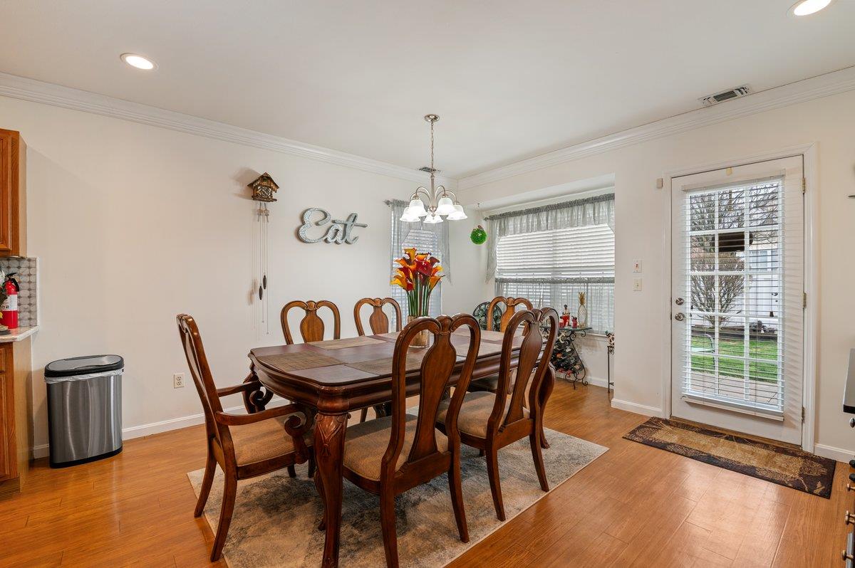 12 Jennifer Lane, Middle Island, New York image 10