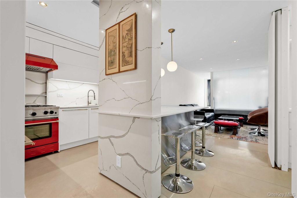 Photo of 117 E 57TH STREET St, New York (Manhattan), NY 10022 (MLS # 943170)