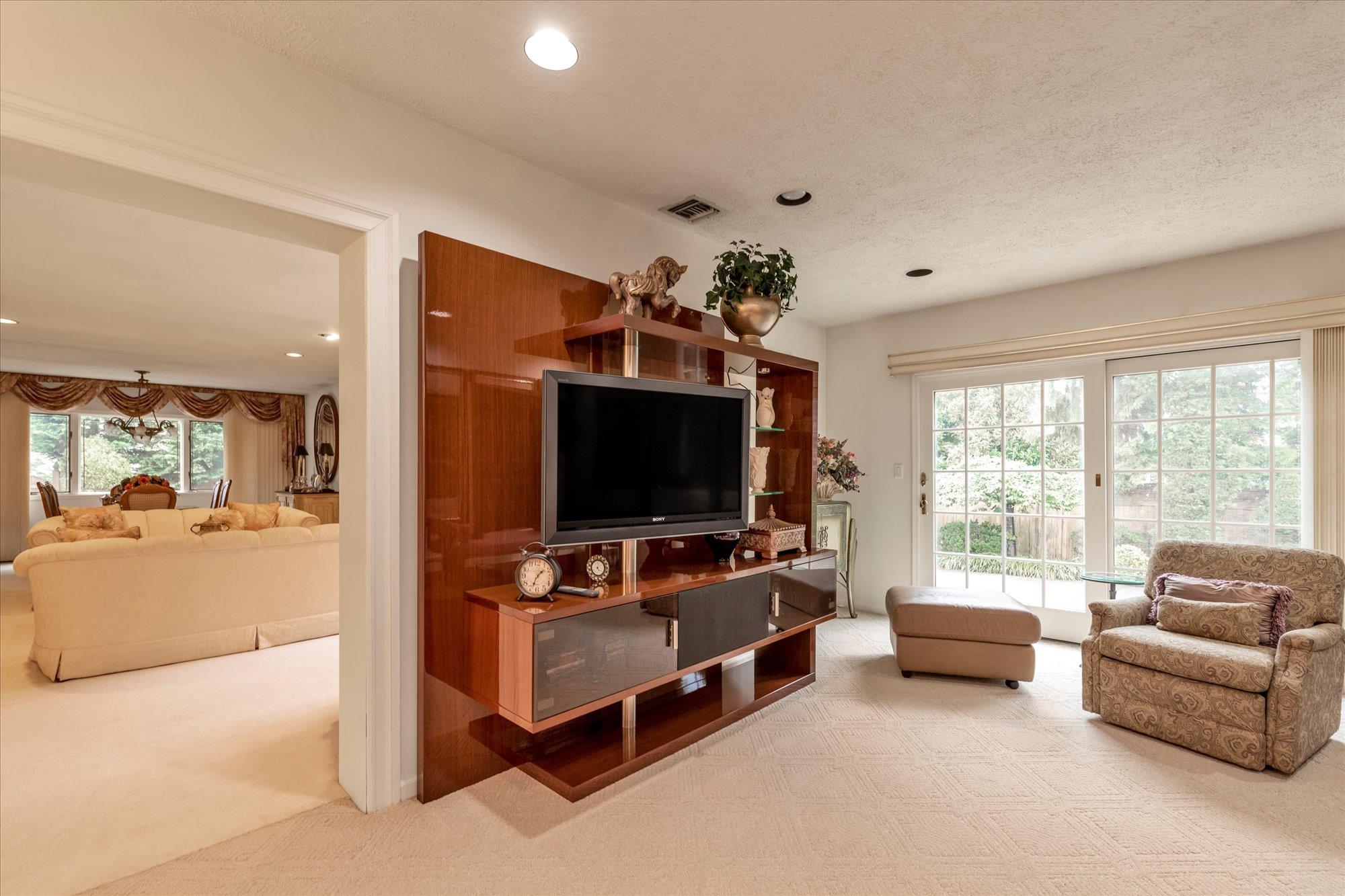 1603 Cynthia Court, Hewlett, New York image 11
