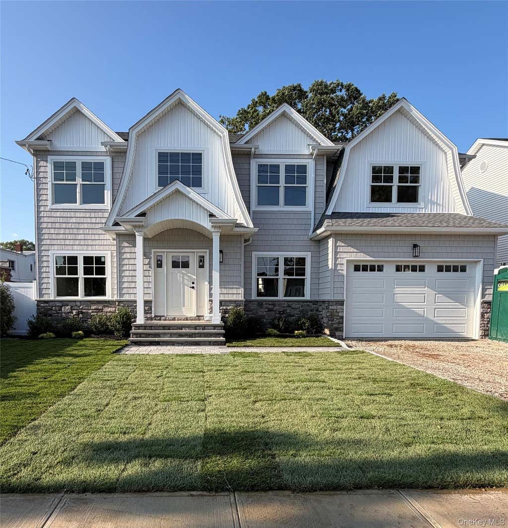Photo of 111 Jackson Avenue, Massapequa Park, NY 11762 (MLS # 1035743)