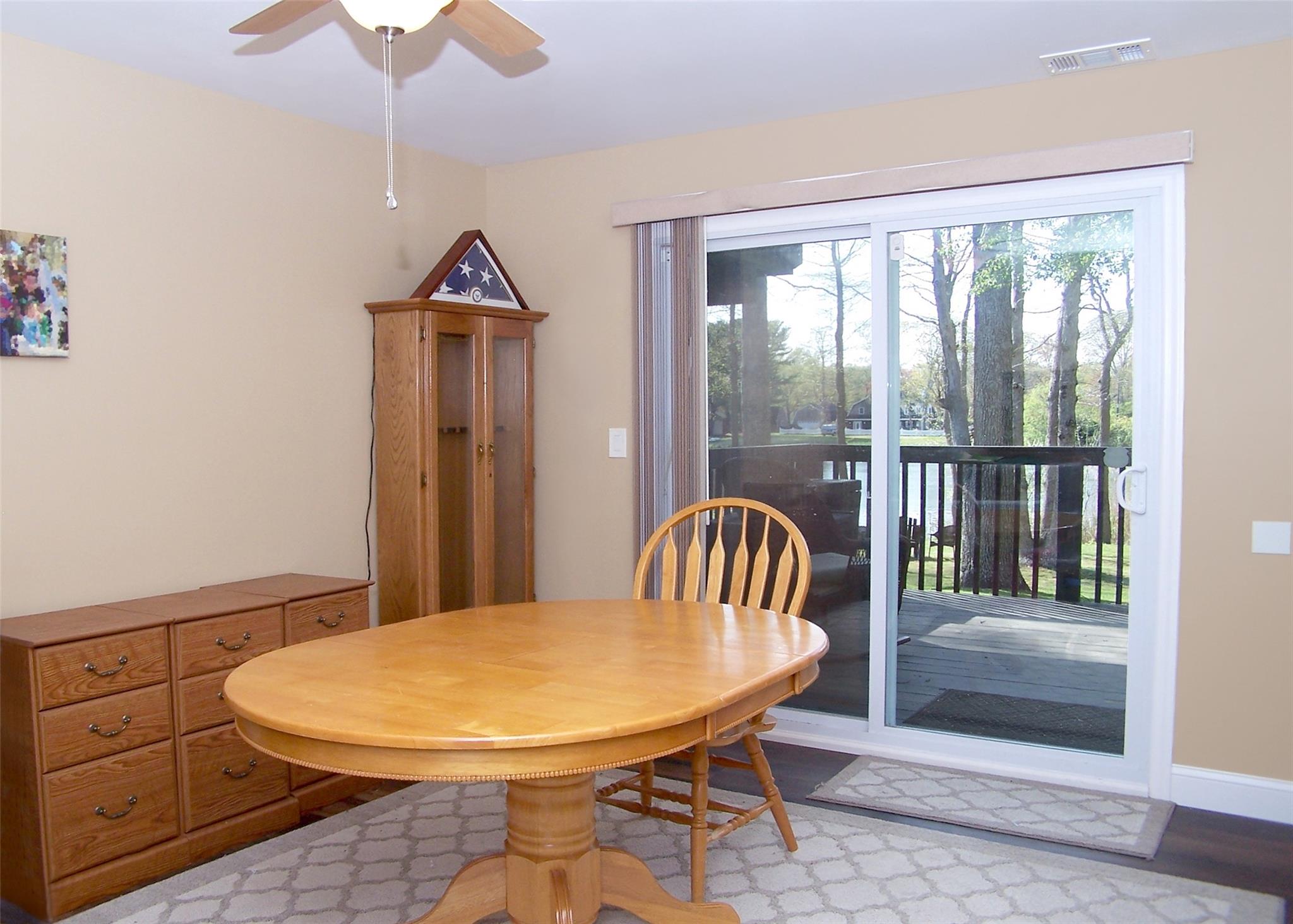 225 Lake Pointe Circle Cir #1, Middle Island, New York image 15