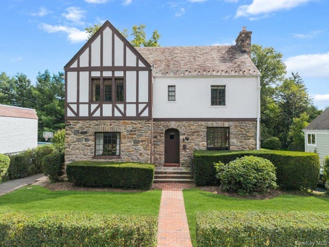 Homes For Sale - 1214 Palmer Avenue<br/> Westchester County, Larchmont, NY 10538