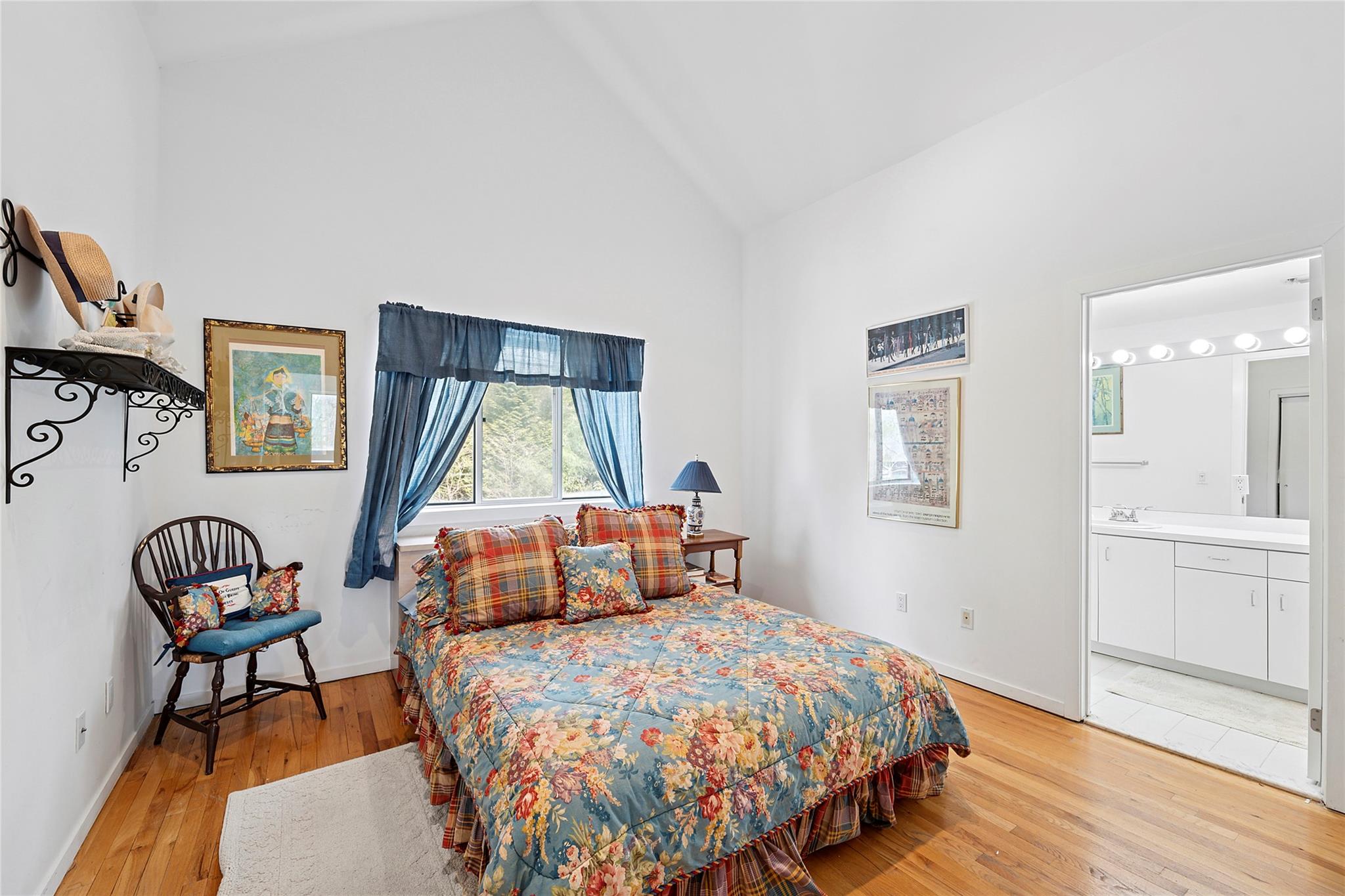 136 Beckys Path Path, Bridgehampton, New York image 8