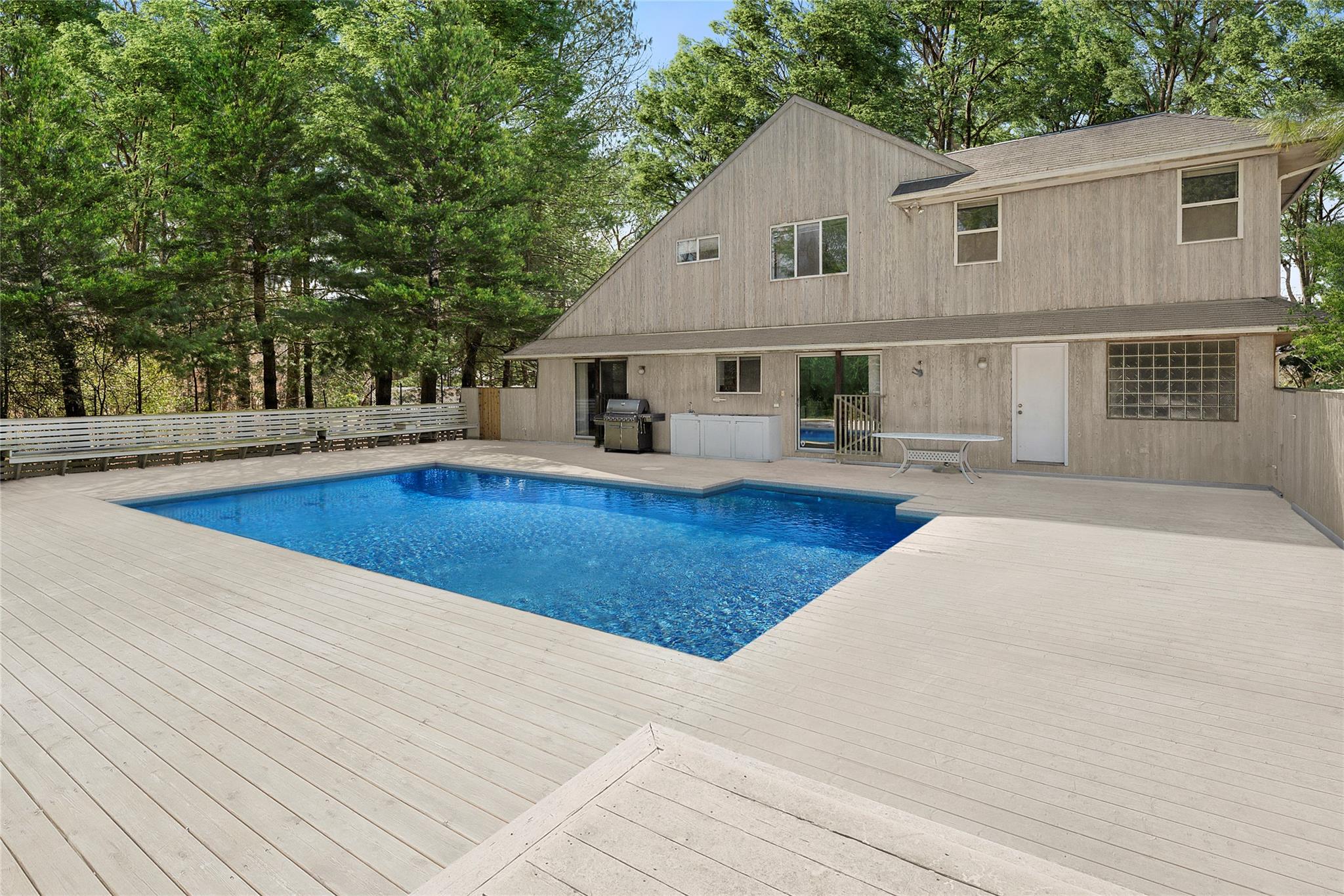 136 Beckys Path Path, Bridgehampton, New York image 2