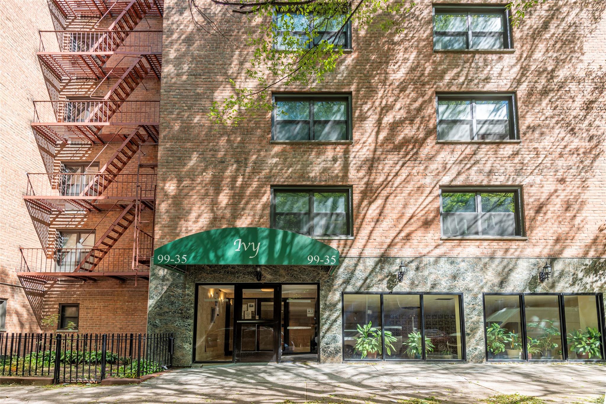 99-35 59 Avenue #4K, Corona, New York image 2