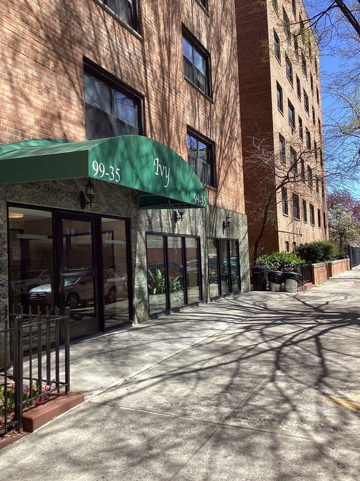 Property for Sale at 59 Avenue 4K, Corona, Queens, NY - Bedrooms: 2 
Bathrooms: 1 
Rooms: 4  - $285,000