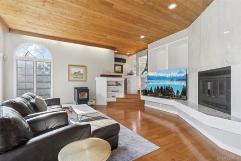 Tiny photo for 27 Cat Ridge Road, North Salem, NY 10560 (MLS # 941096)