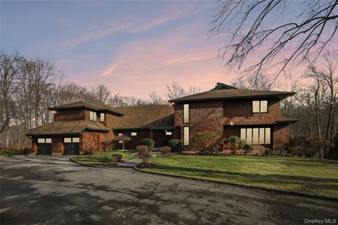 Tiny photo for 27 Cat Ridge Road, North Salem, NY 10560 (MLS # 941096)