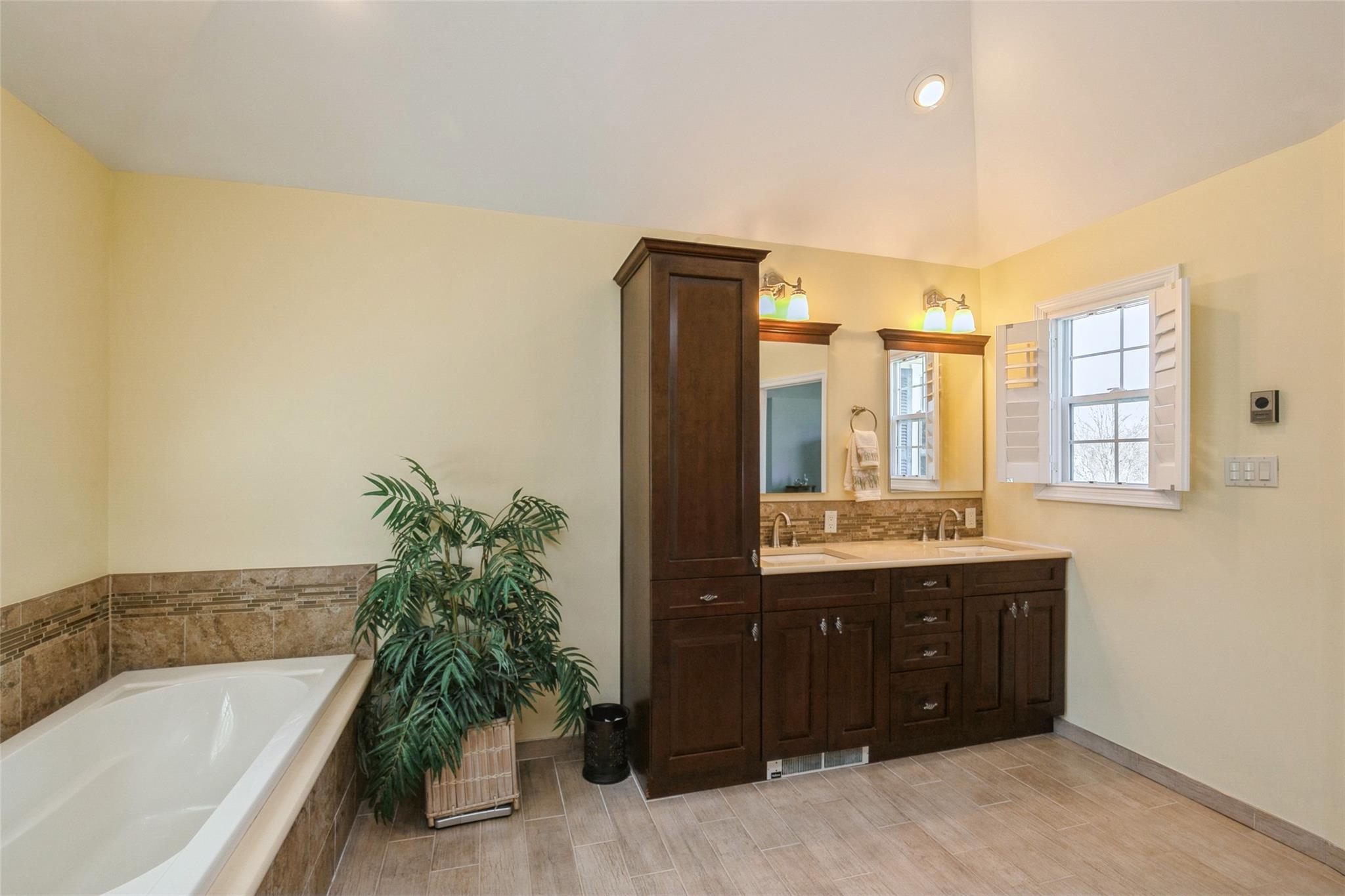 4 Sipala Court, East Northport, New York image 21