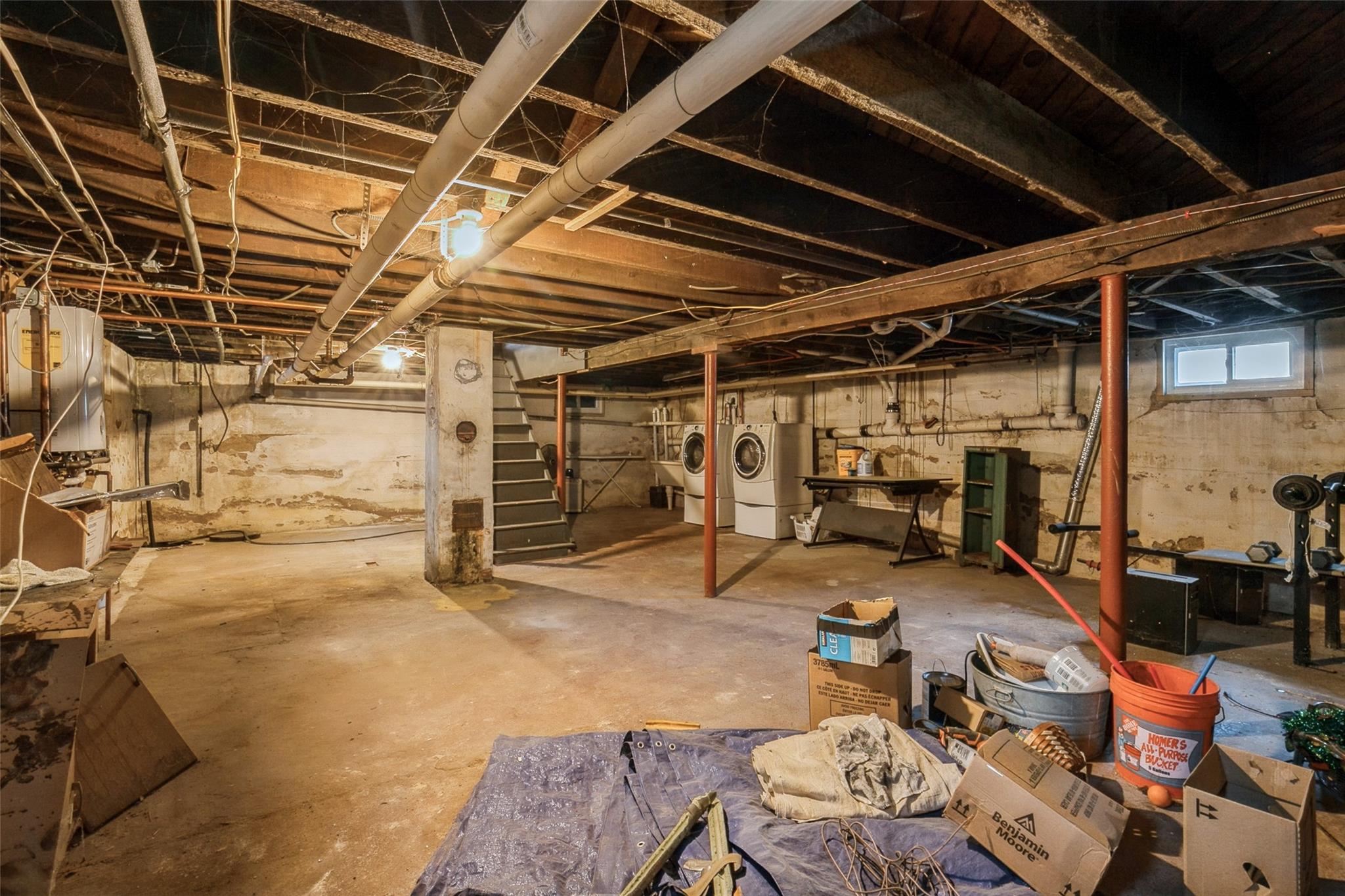 203 W Pulaski Road, Huntington Station, New York image 39