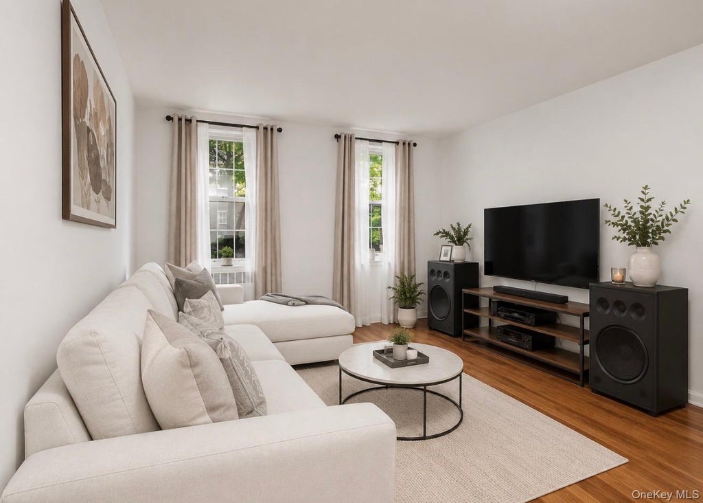Photo of 780 Bronx River Road #A16, Bronx, NY 10708 (MLS # 1014359)