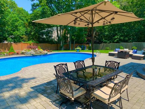 5 Spruce Street East Hampton NY 11937