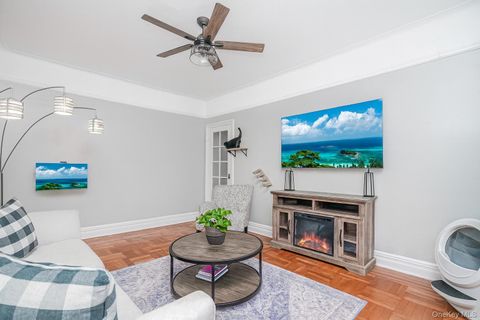 Photo of 255 79th Street #E2, Brooklyn, NY 11209 (MLS # 924409)