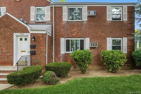 260-73 75th Avenue 1st Fl Glen Oaks NY 11004