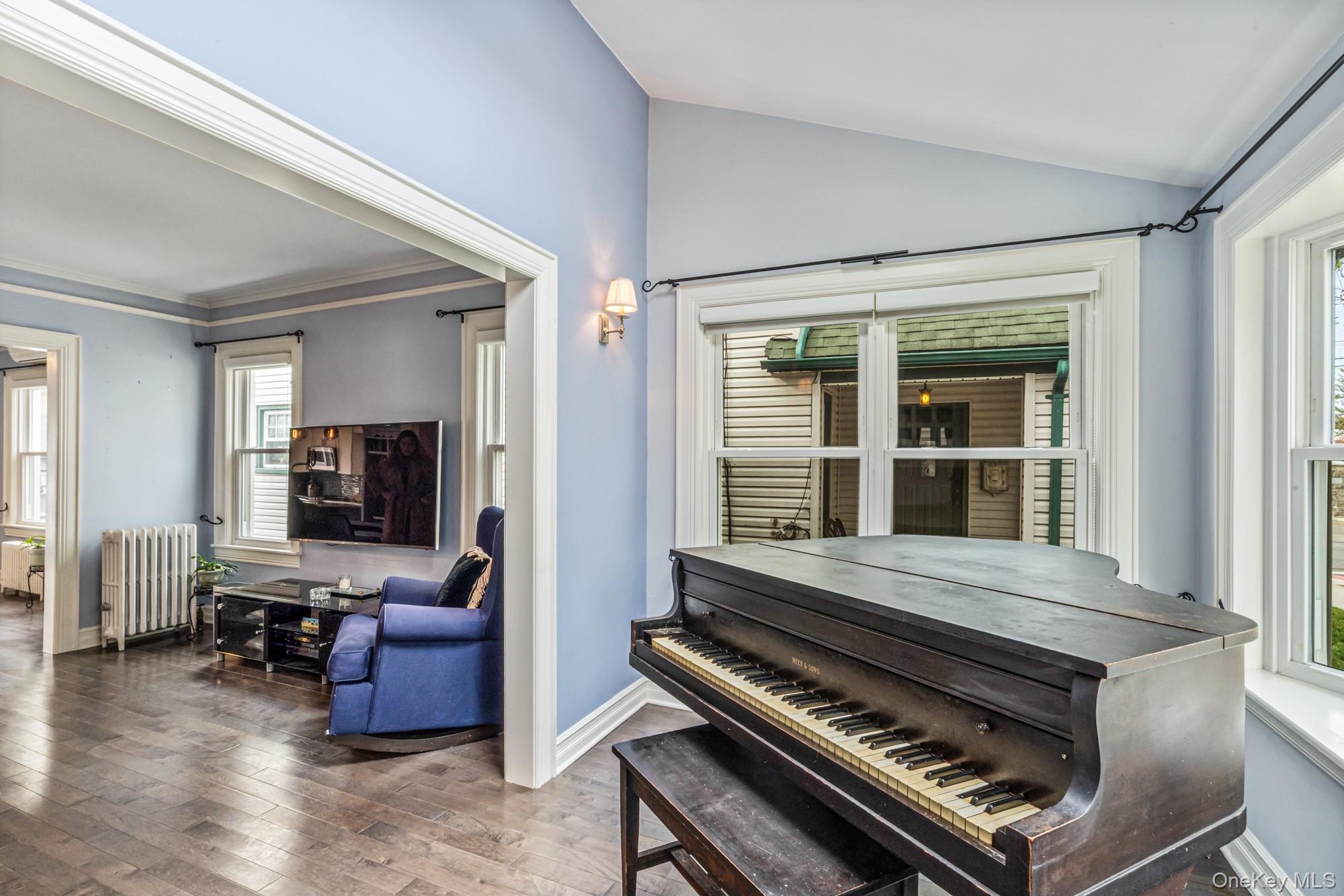 171-06 Bagley Avenue