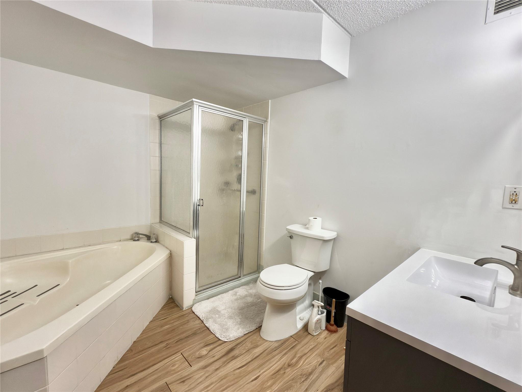 703 Pelham Road #303, New Rochelle, New York image 4