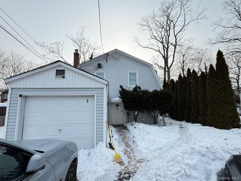 7 Sands Point Road Port Washington NY 11050