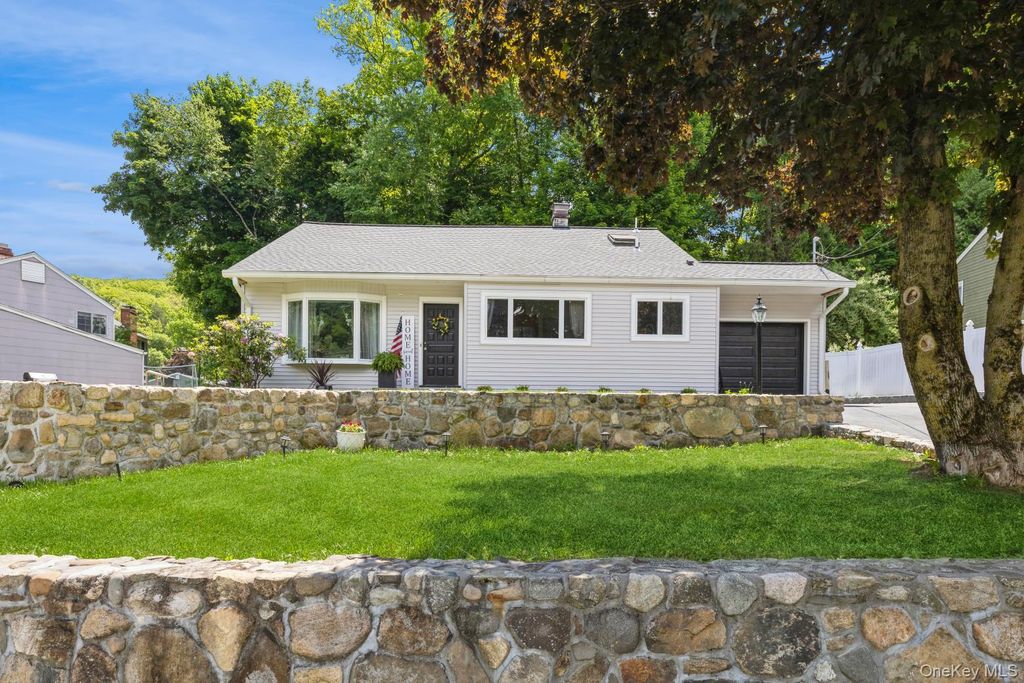 Photo of 12 Stony Brook Road, Sloatsburg, NY 10974 (MLS # 1001797)