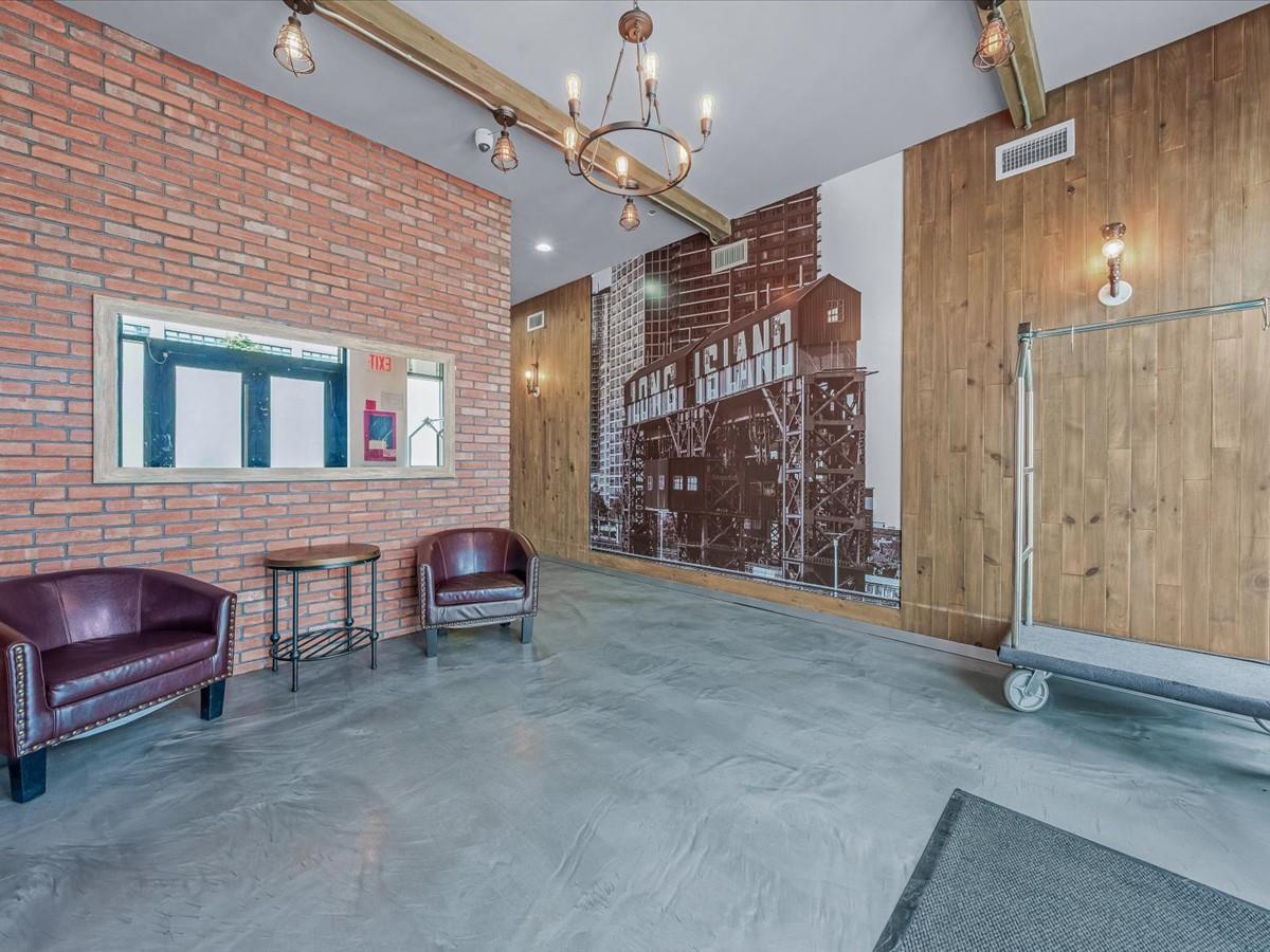 2110 44th Drive 2B