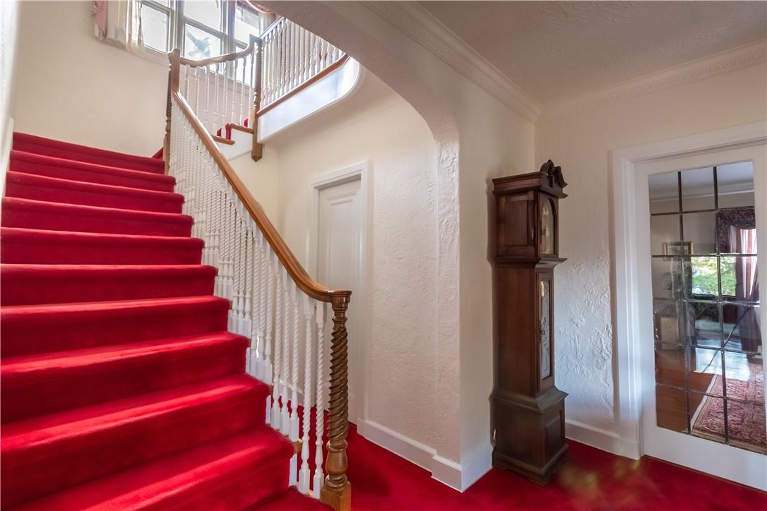 130 E Cedar Street, Mount Vernon, New York image 17