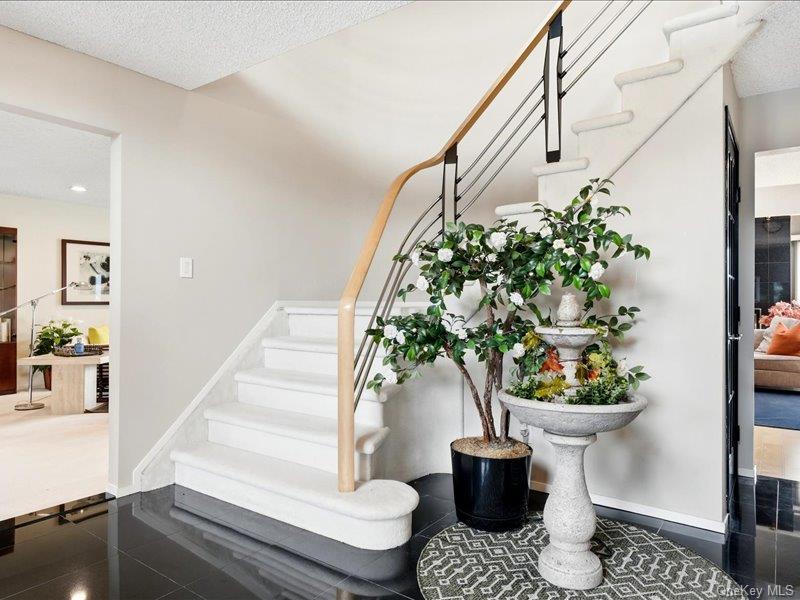 211 Whitewood Drive