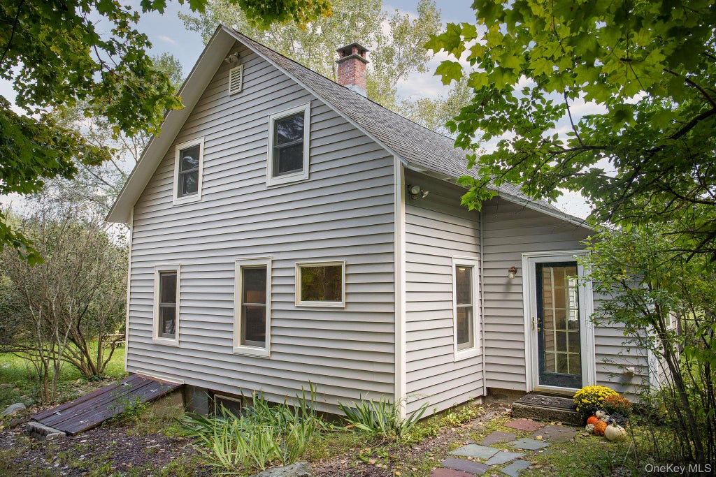 Photo of 861 Snydertown Road, Claverack, NY 12521 (MLS # 1050229)