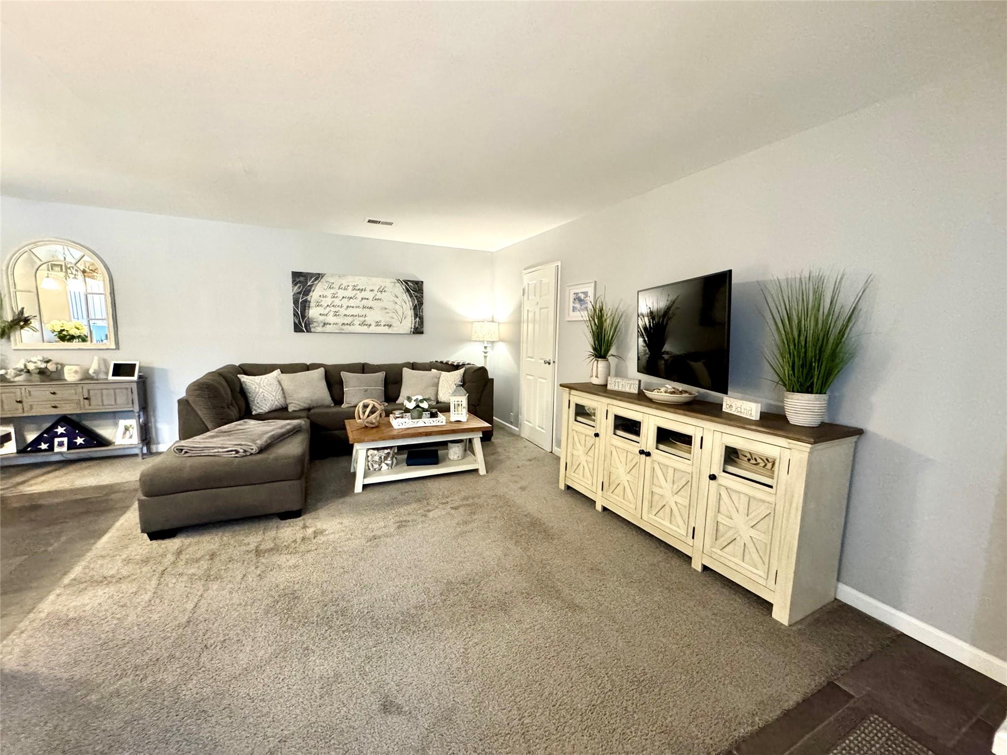23 Kiowa Court #23, Coram, New York image 2