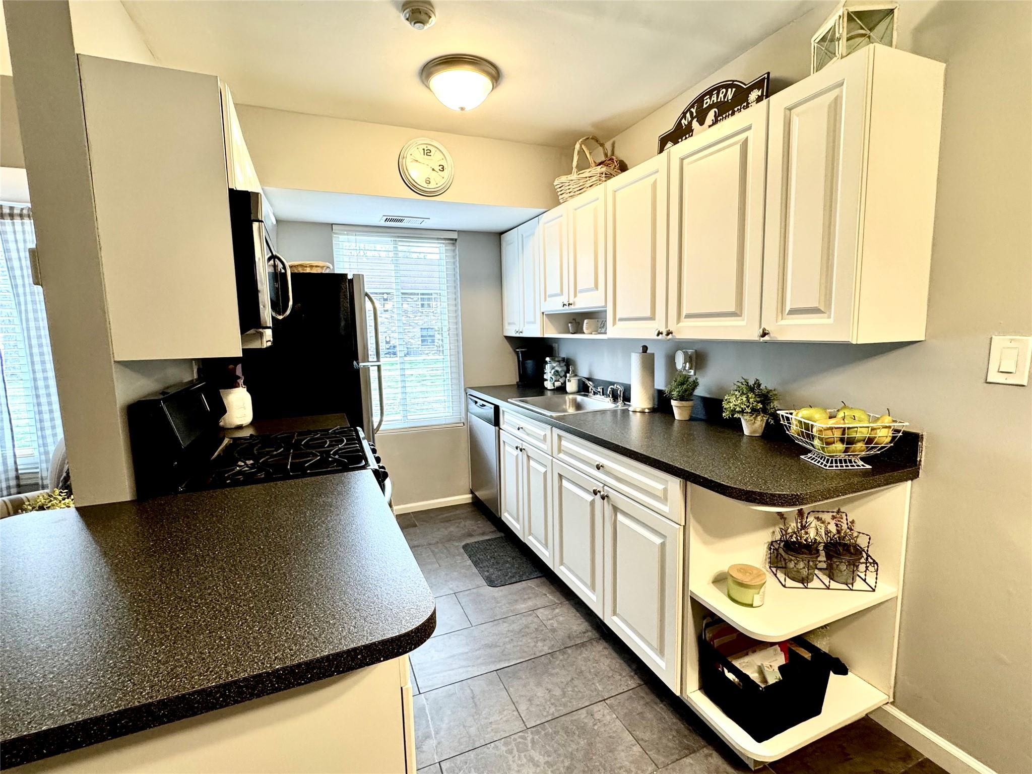 23 Kiowa Court #23, Coram, New York image 3