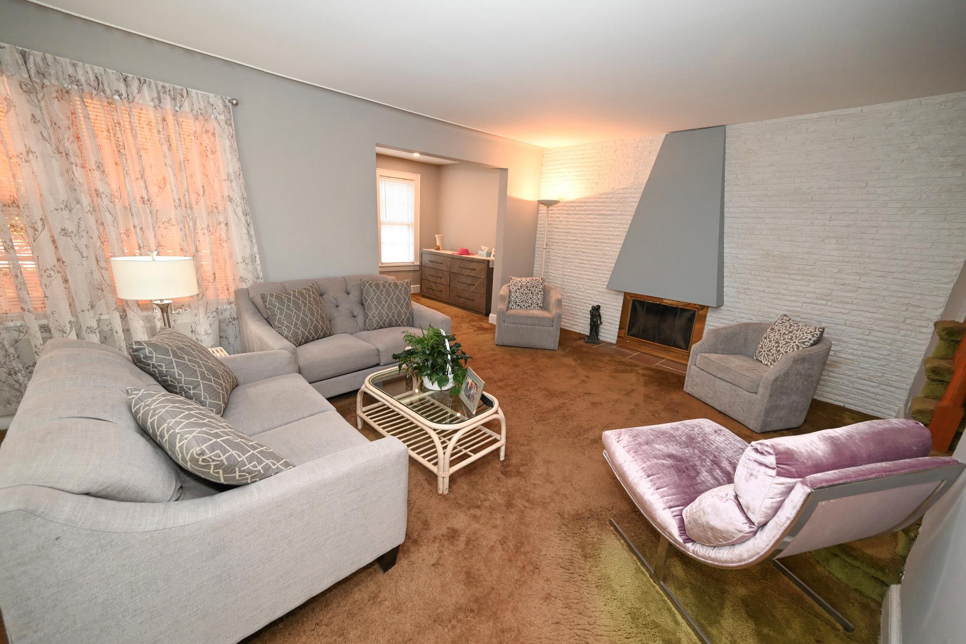 186 Brixton Road, Garden City South, New York image 3