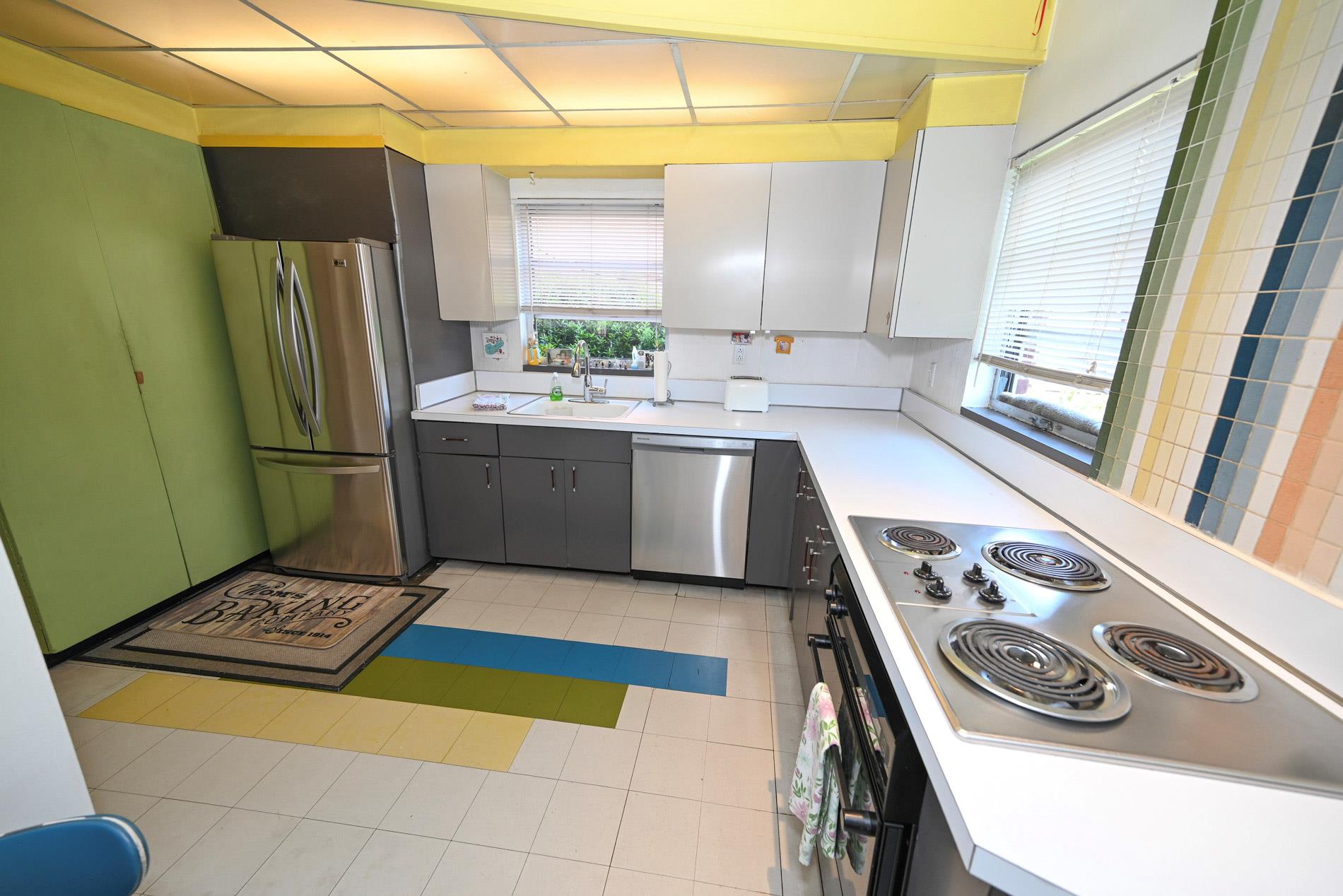 186 Brixton Road, Garden City South, New York image 6