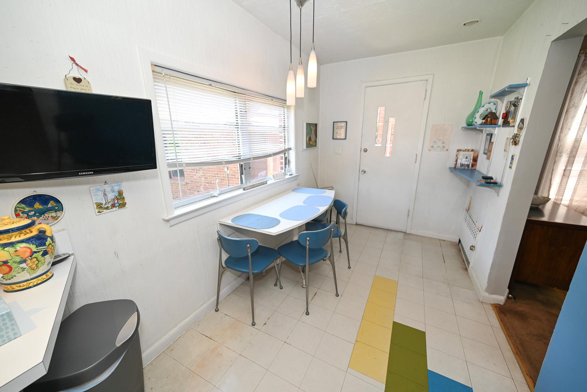 186 Brixton Road, Garden City South, New York image 7