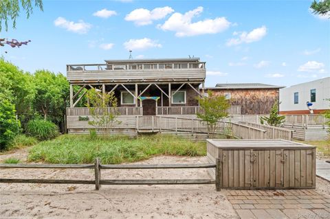 Photo of 33 Schooner, Ocean Beach, NY 11770 (MLS # 989040)