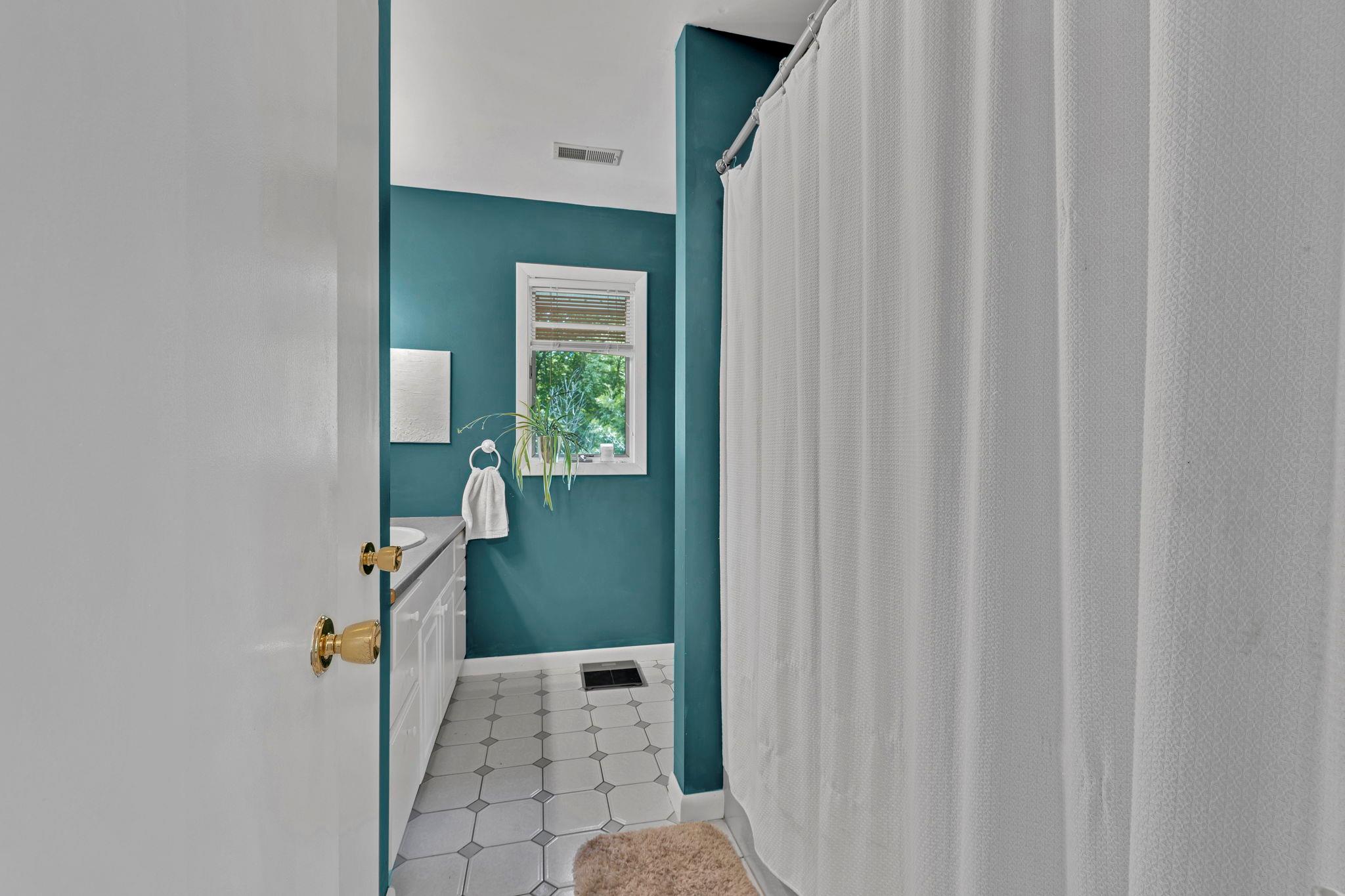 6 Edgewater Road, Poughkeepsie, New York image 13