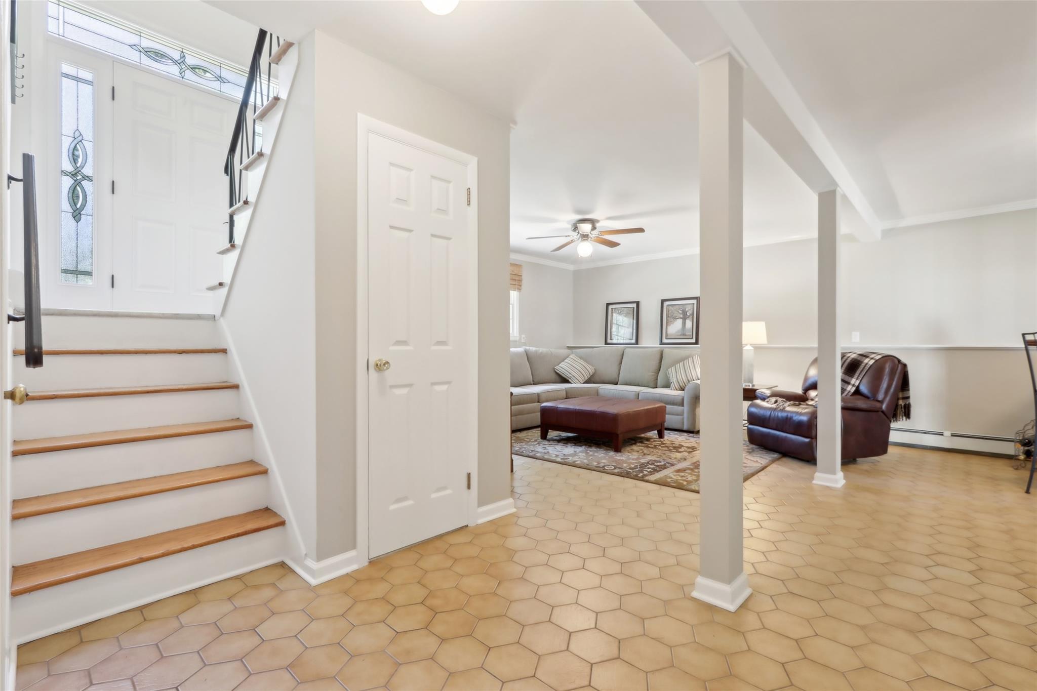 565 Millburn Court, Valley Cottage, New York image 18