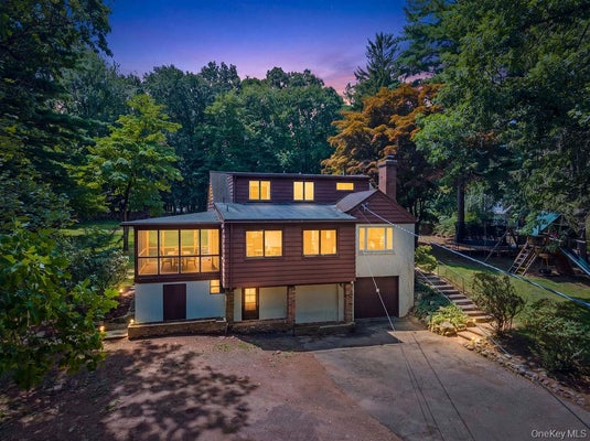 10 FARVIEW TER, AIRMONT, NY 10901 - Image 9039e1dea7a99ff9592f4e1f9e0b3c92/2544687890