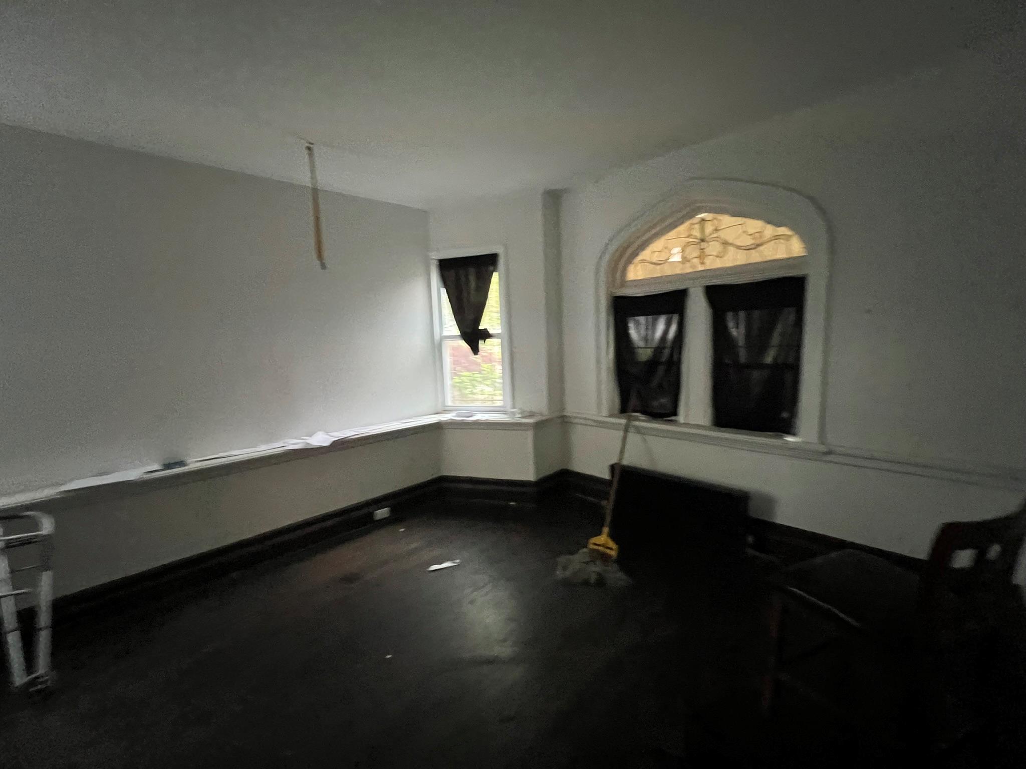 39 Livingston Avenue, Yonkers, New York image 3