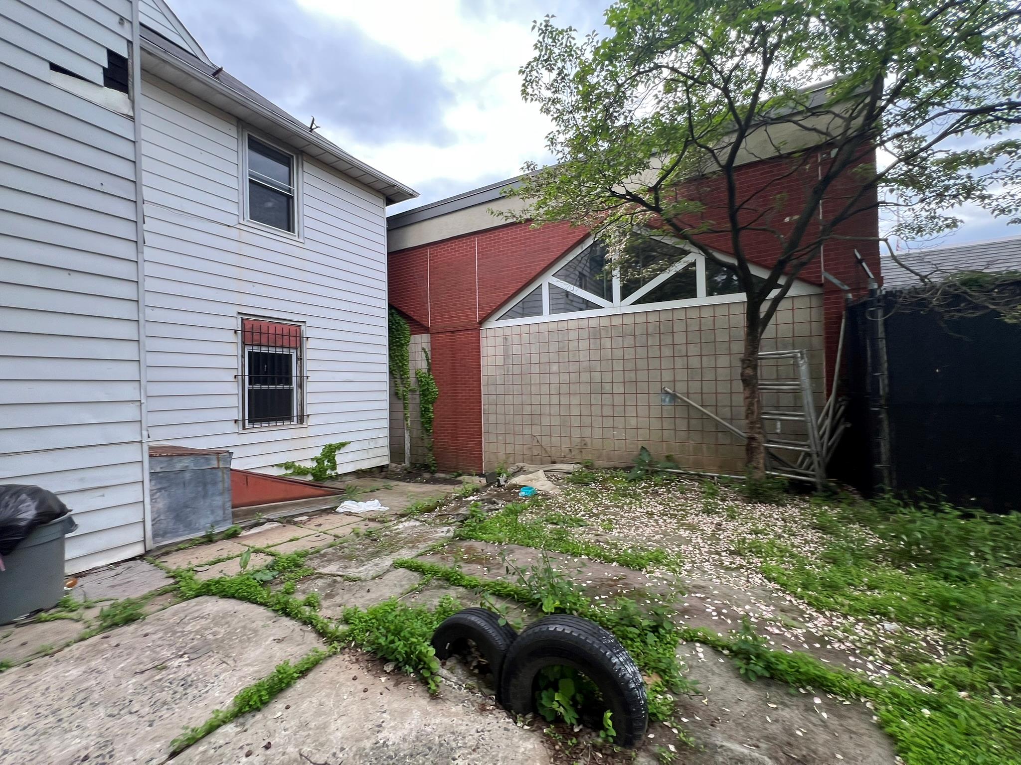 39 Livingston Avenue, Yonkers, New York image 5