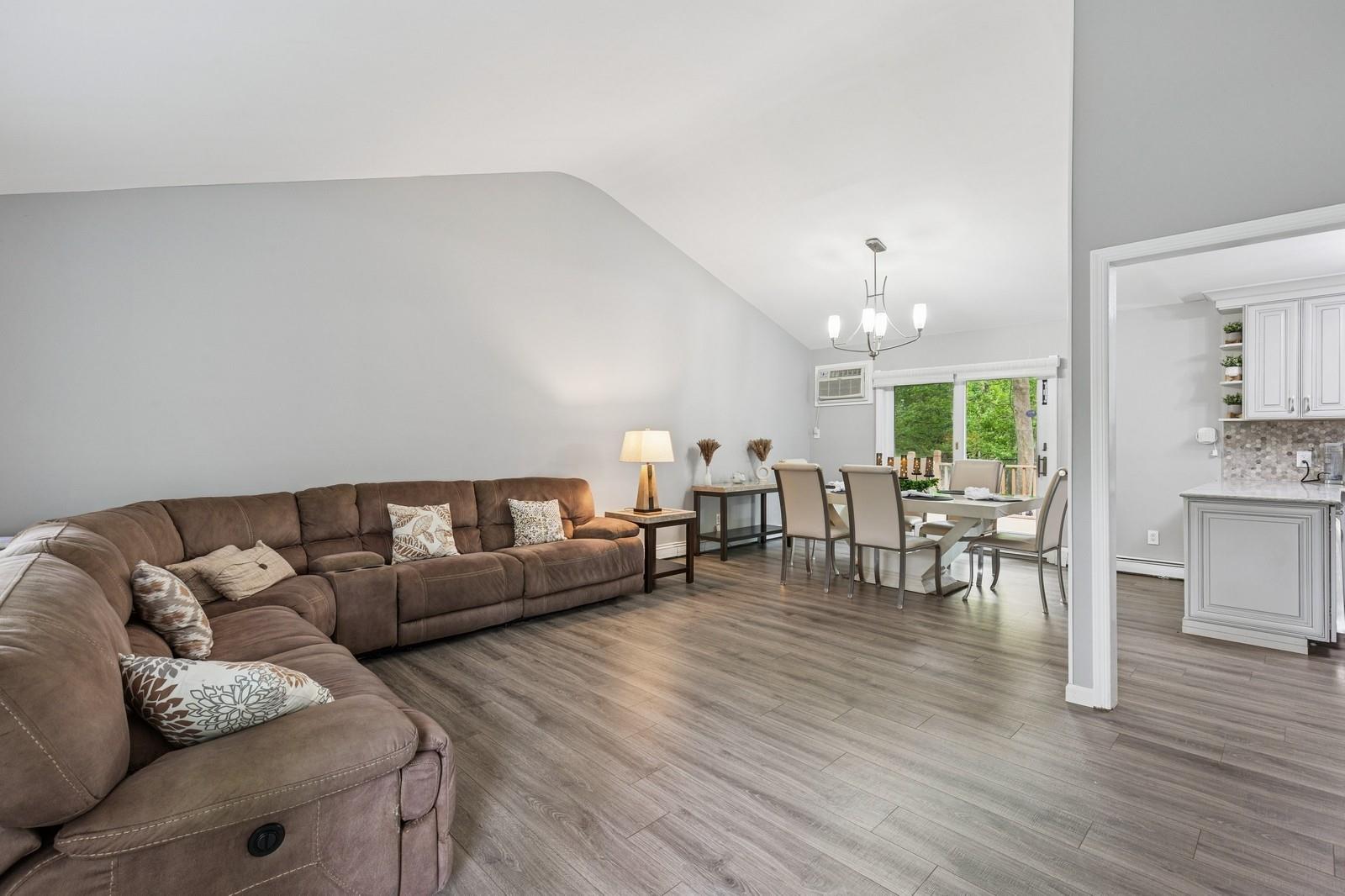 50 Peeker Avenue, Mastic Beach, New York image 6