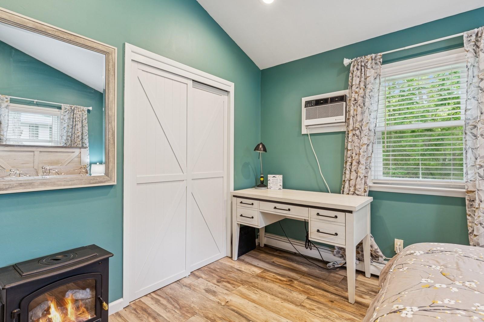50 Peeker Avenue, Mastic Beach, New York image 15