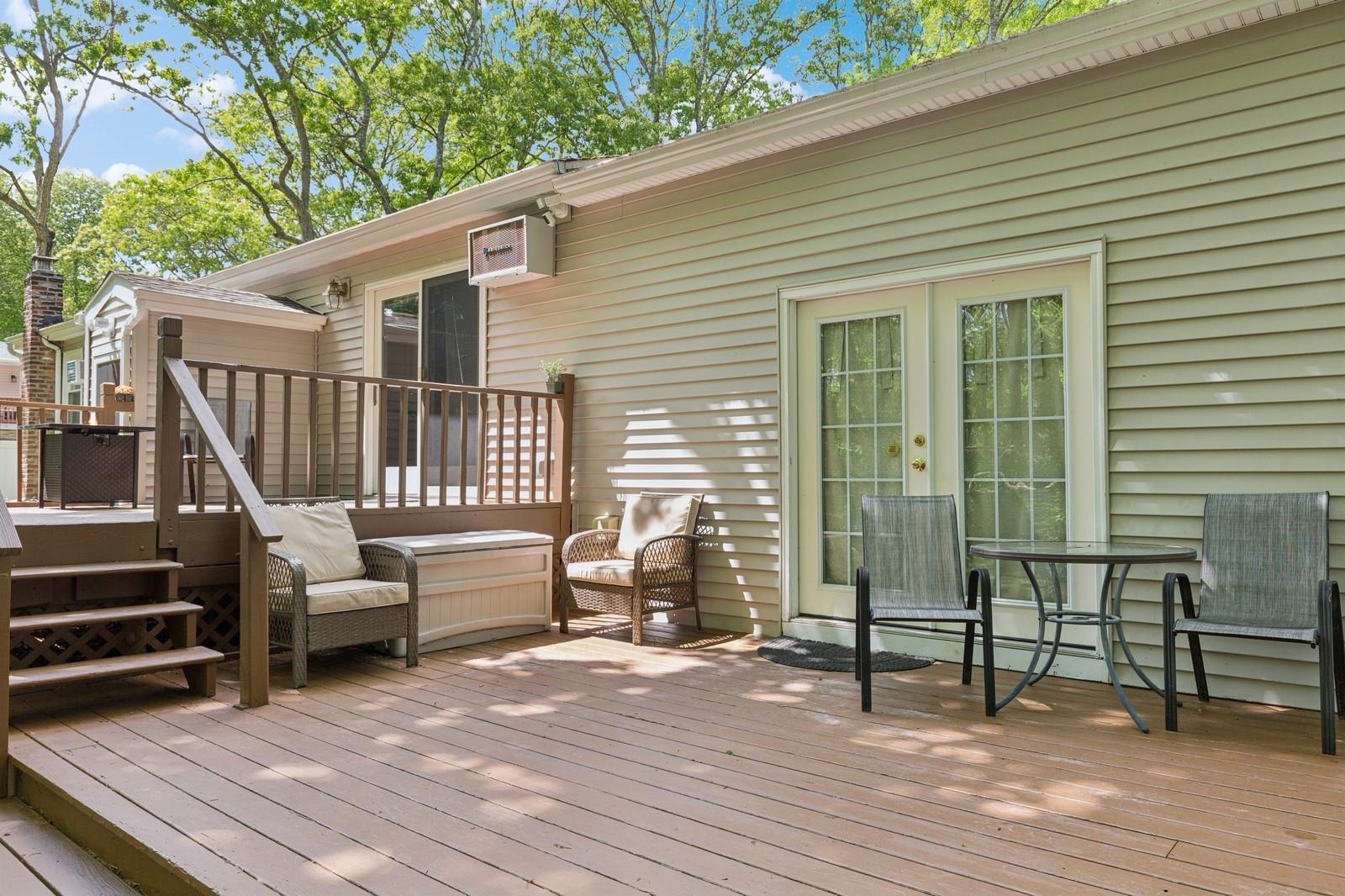 50 Peeker Avenue, Mastic Beach, New York image 25