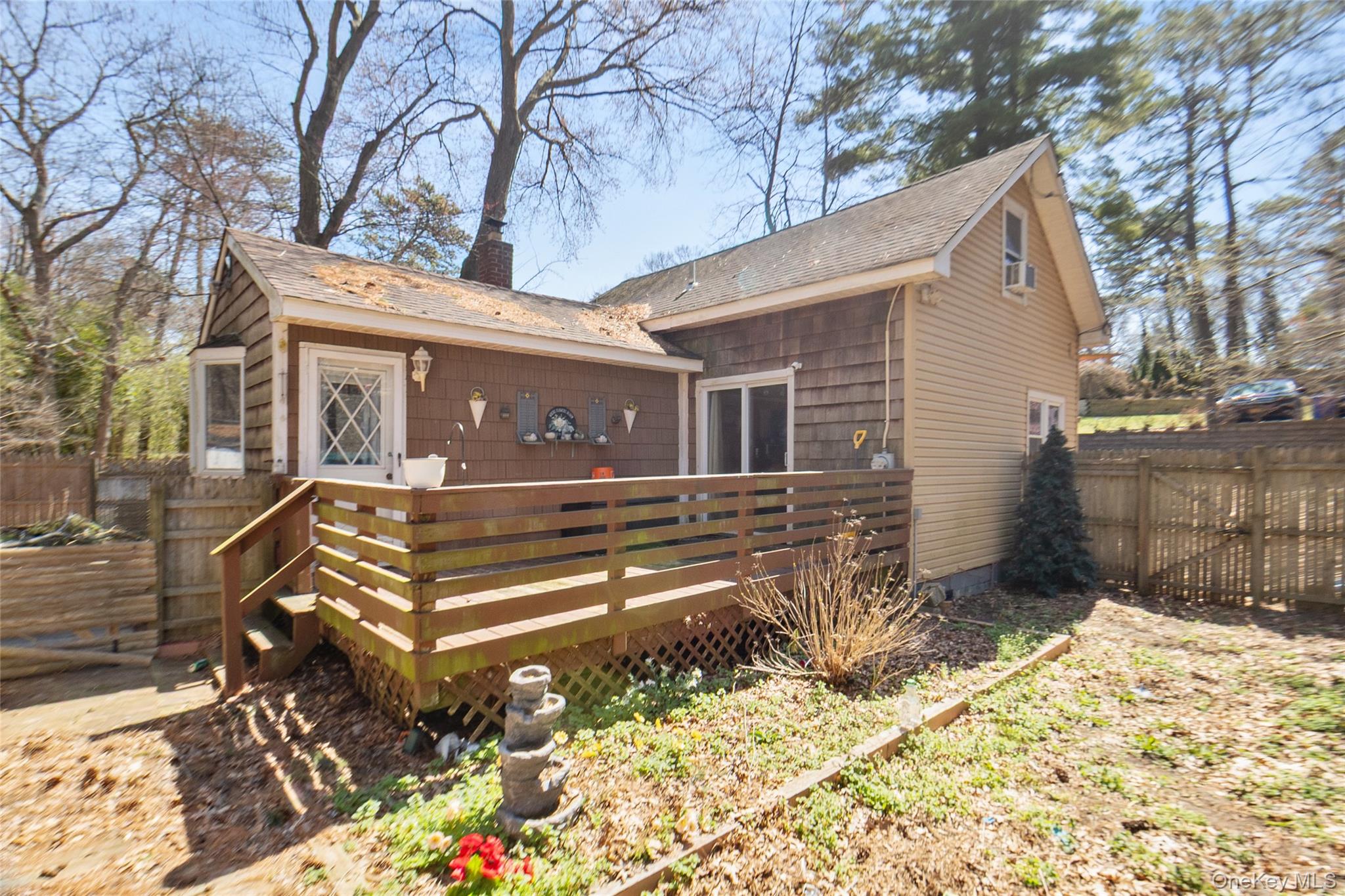 147 Lakeview Drive