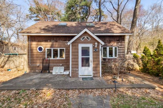 147 Lakeview Drive