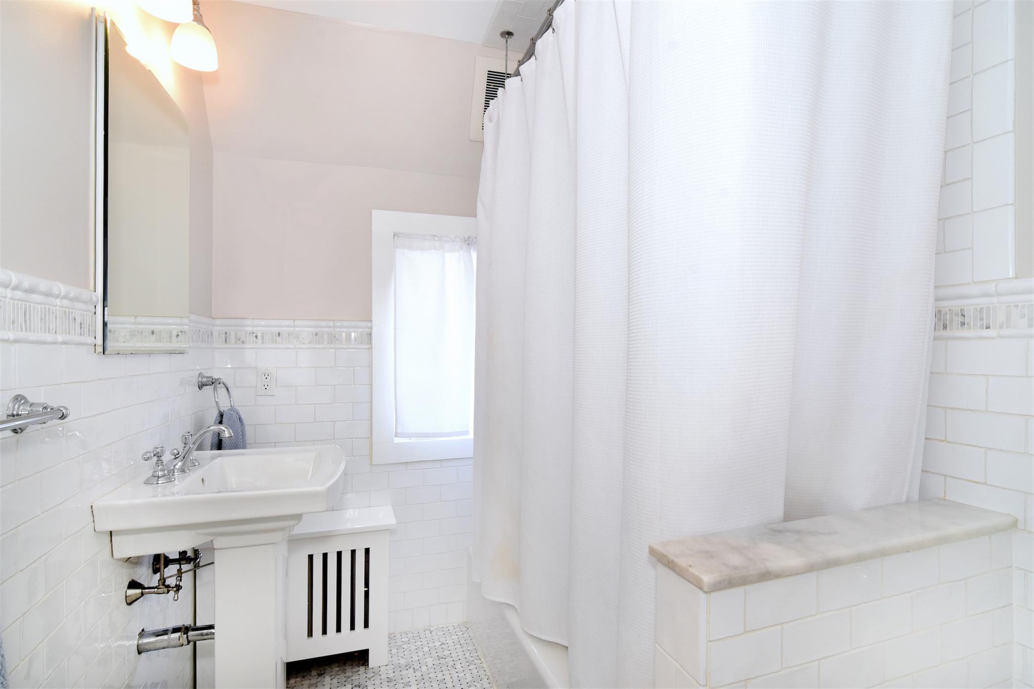 160 Pondfield Road, Bronxville, New York image 16