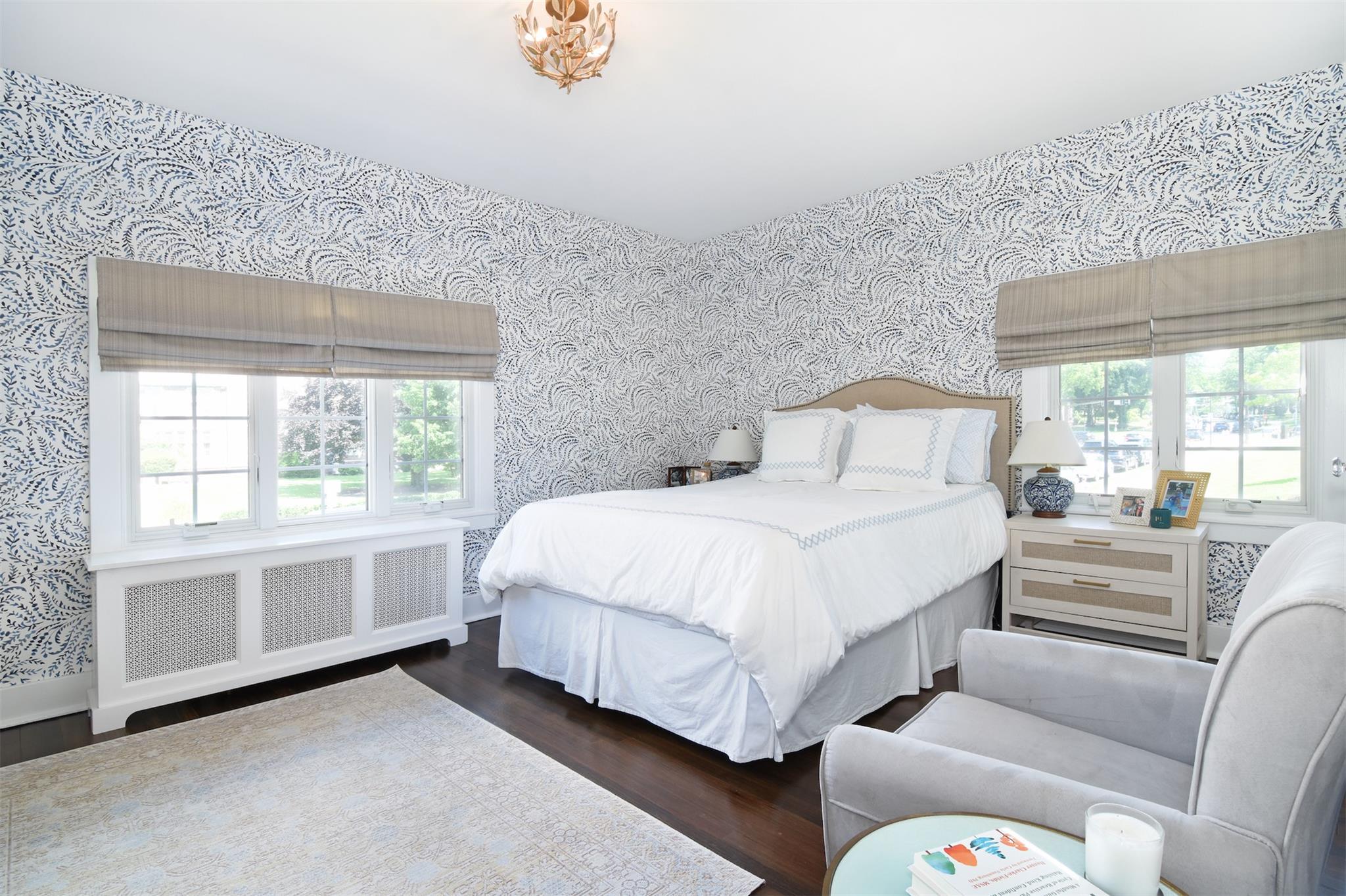 160 Pondfield Road, Bronxville, New York image 13