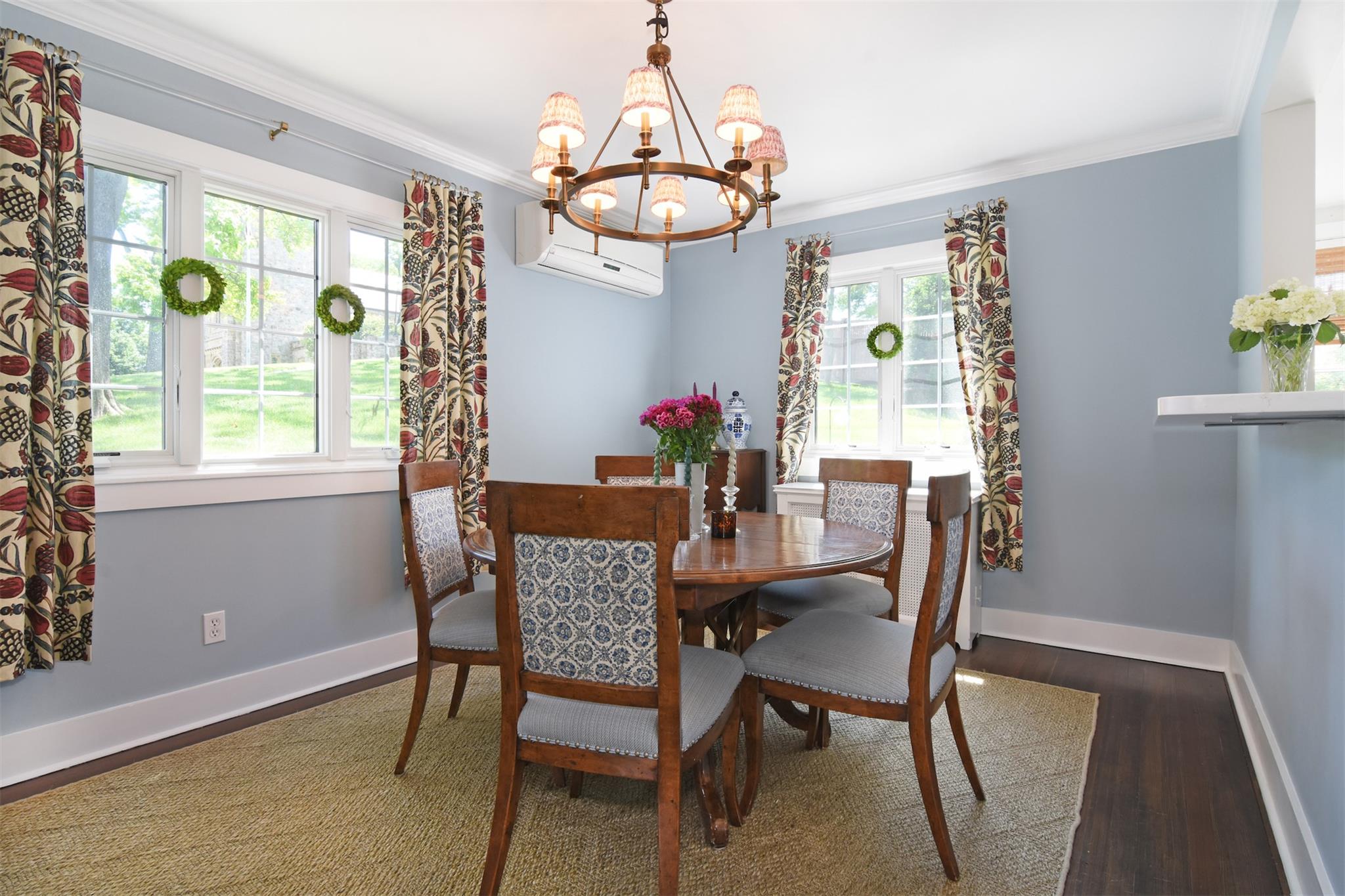 160 Pondfield Road, Bronxville, New York image 6